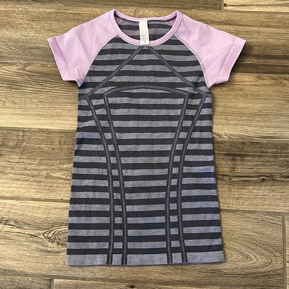 Ivivva girls top.